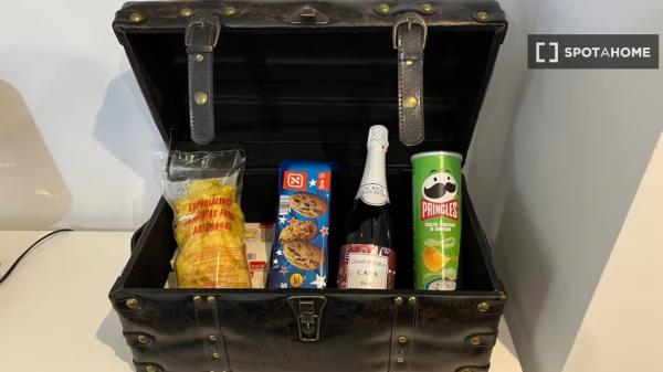 2-bedroom apartment for rent in Justicia, Madrid.