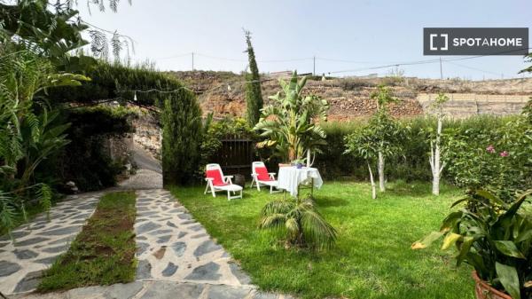 2-bedroom apartment for rent in Santa Cruz de Tenerife.