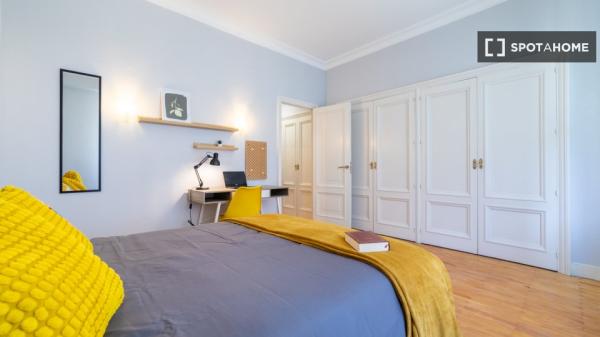 Pokój w mieszkaniu współdzielonym do wynajęcia w Castillejos, Madryt