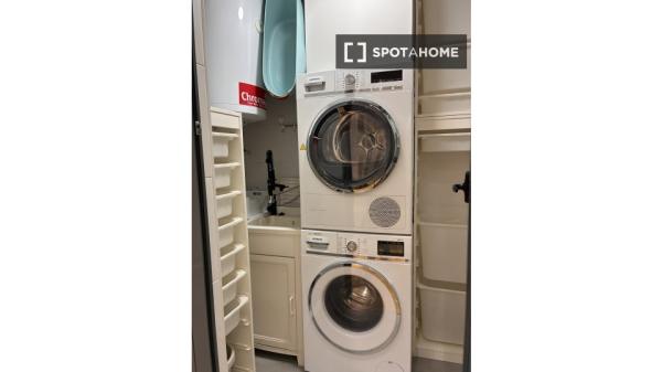 Studio for rent in San Vicente, Seville.