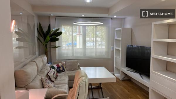 Studio for rent in San Vicente, Seville.