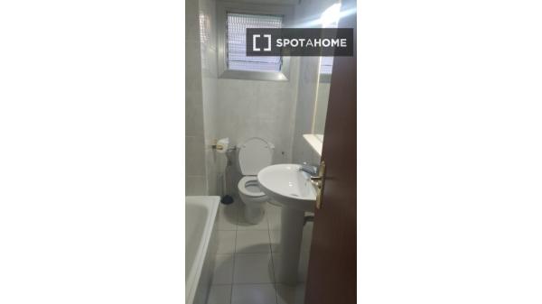 Room in shared 3-bedroom apartment, El Masnou, Barcelona