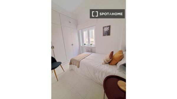 Se alquila habitación en Paseo de la Castellana