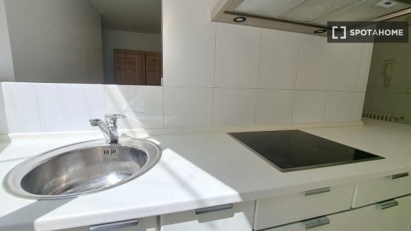 Se alquila habitación en Paseo de la Castellana