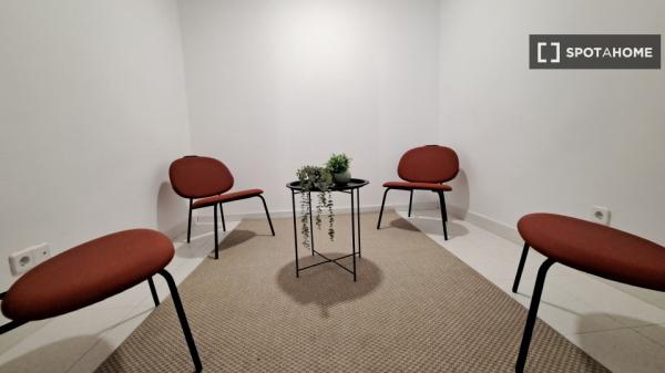 Se alquila habitación en Paseo de la Castellana