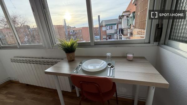 4-bedroom apartment for rent in Casco Histórico de Vallecas