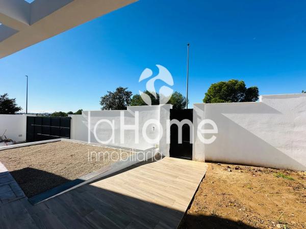 Chalet Independiente en San Antonio De Benageber