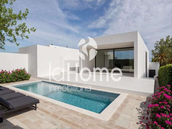 Casa independiente en calle 373, 4