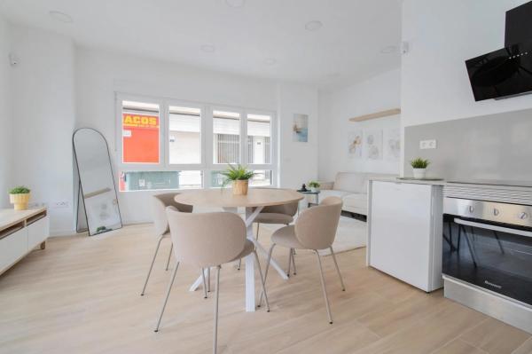 Estudio en calle San Antonio, 13