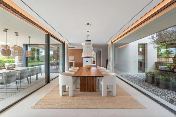 villa en la bahía de Cap Falcó