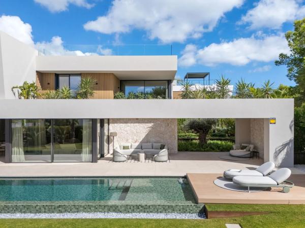 villa en la bahía de Cap Falcó