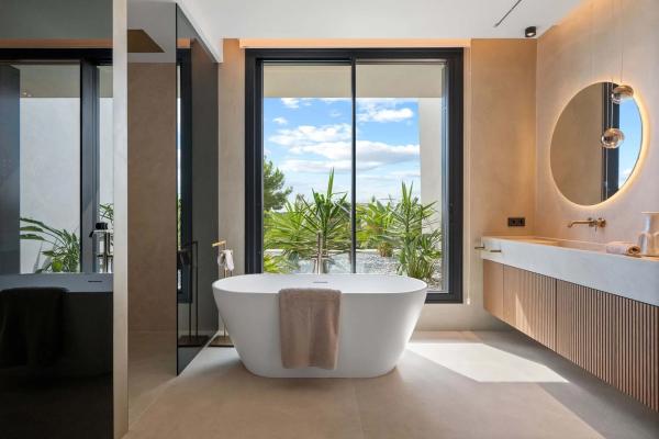 villa en la bahía de Cap Falcó