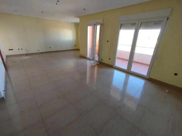 Piso en Barrio Puerto Deportivo