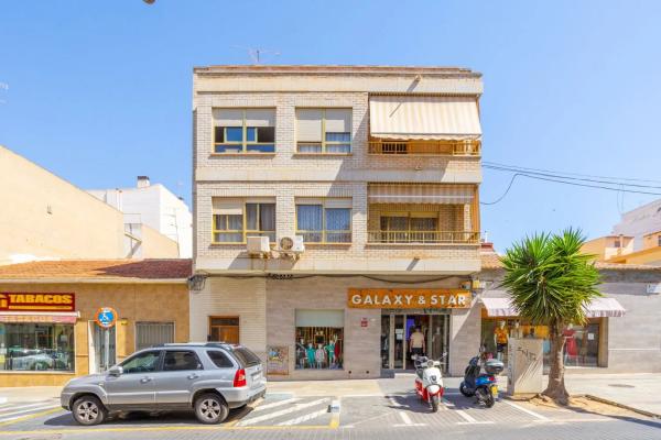 Piso en calle Caballero de Rodas