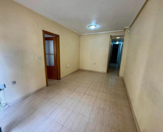 Piso en rambla Juan Mateo García