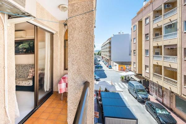 Piso en calle Villa Madrid