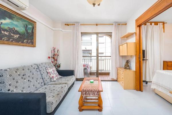 Piso en calle Villa Madrid