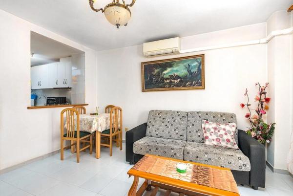 Piso en calle Villa Madrid