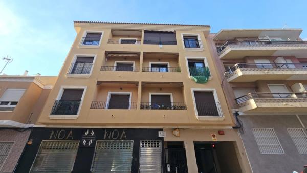 Piso en calle San Pedro