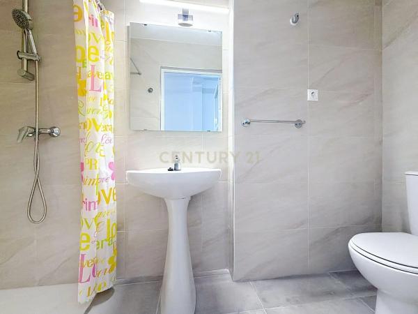 Piso en calle la Paz, 27