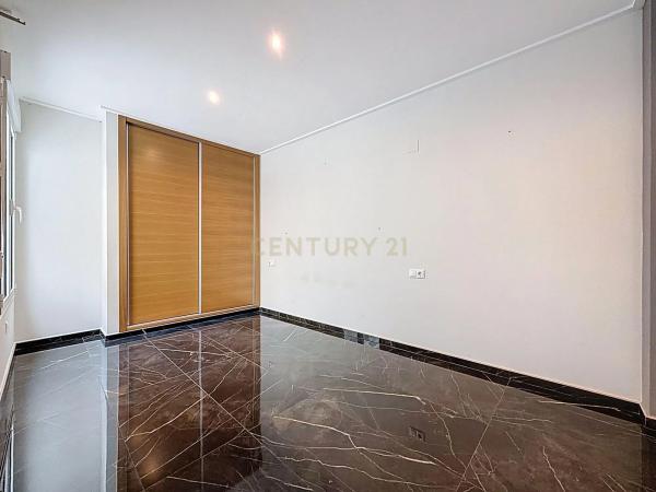 Piso en calle la Paz, 27