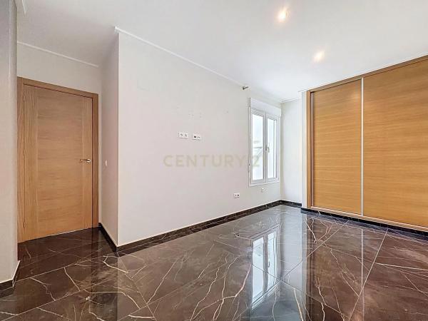 Piso en calle la Paz, 27