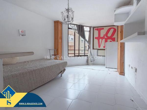 Estudio en Barrio Centro - Muelle Pesquero