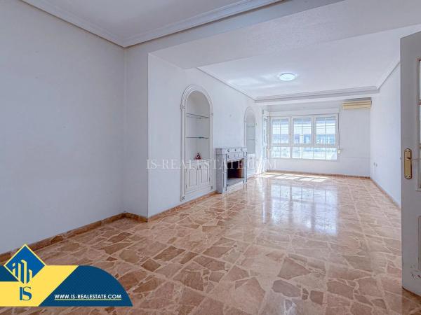 Piso en Barrio Centro - Muelle Pesquero