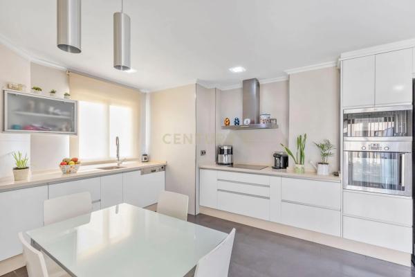 Piso en calle San Policarpo, 52