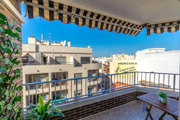 Piso en calle San Policarpo s/n