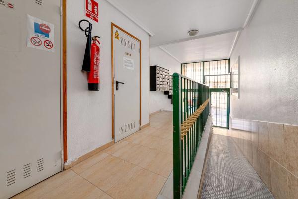 Piso en calle San Emigdio