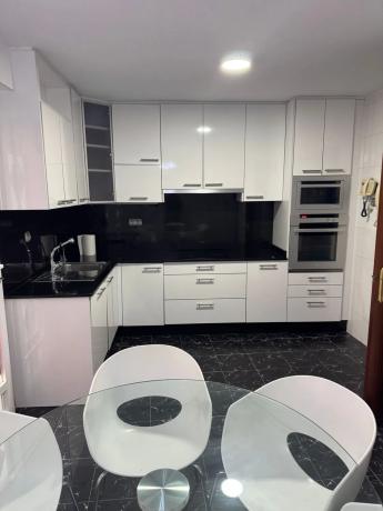 Piso en calle Bazan, 4