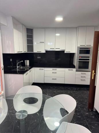 Piso en calle Bazan, 4