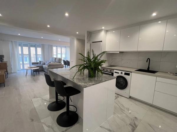 Piso en calle Ramón Gallud, 52