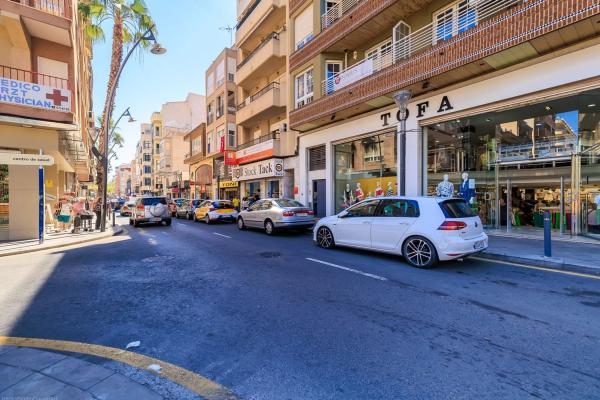 Piso en calle Ramón Gallud, 52