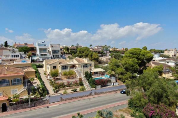 Chalet en Barrio El Molino