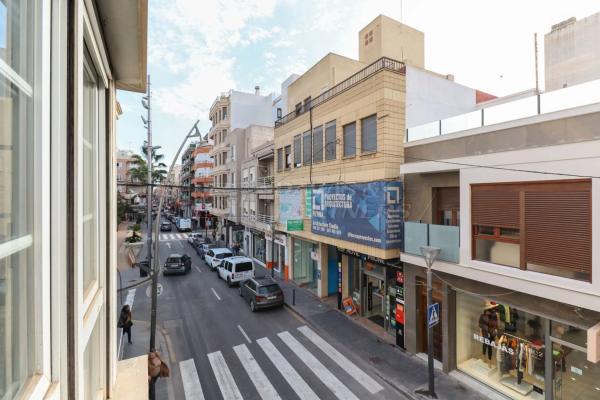 Piso en calle Ramón Gallud, 33