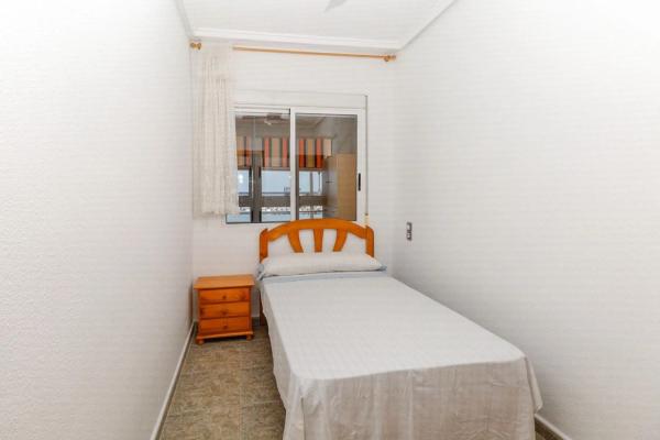 Piso en avenida Desiderio Rodríguez, 6