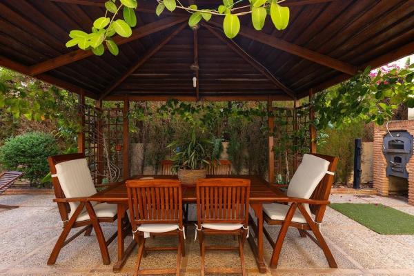 Casa independiente en calle Mar Negro, 17