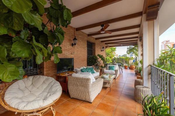 Casa independiente en calle Mar Negro, 17