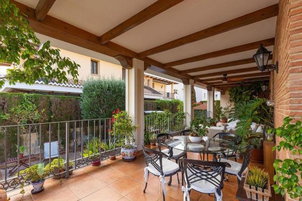 Casa independiente en calle Mar Negro, 17