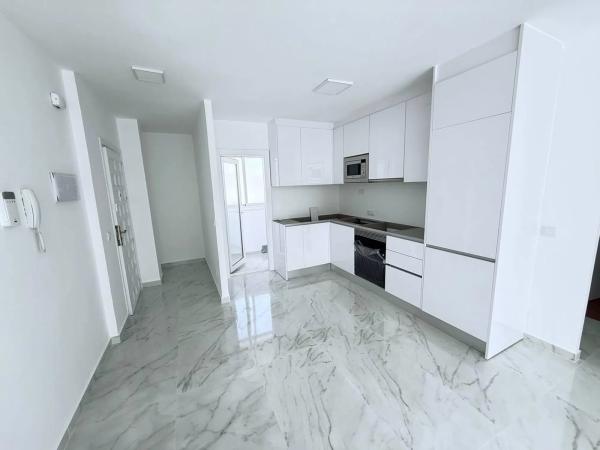 Piso en calle Urbano Arregui