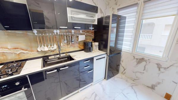 Piso en calle Rafal, 33