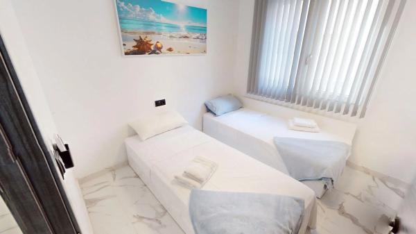 Piso en calle Rafal, 33