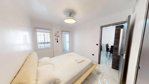 Piso en calle Rafal, 33