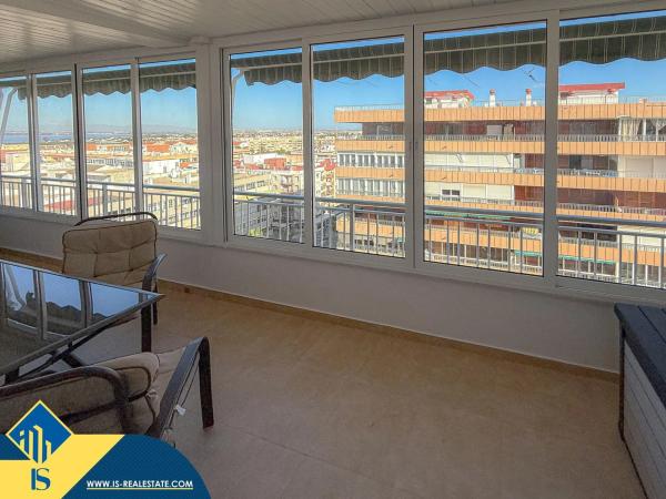 Ático en Barrio El Acequión