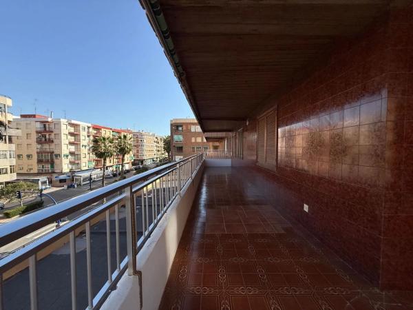 Piso en Barrio El Acequión