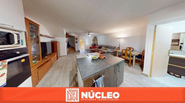 Chalet pareado en calle Urbano Arregui, 63