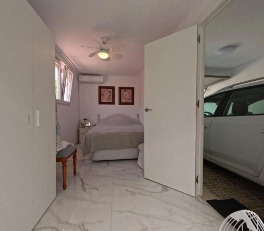 Chalet adosado en calle La Marina