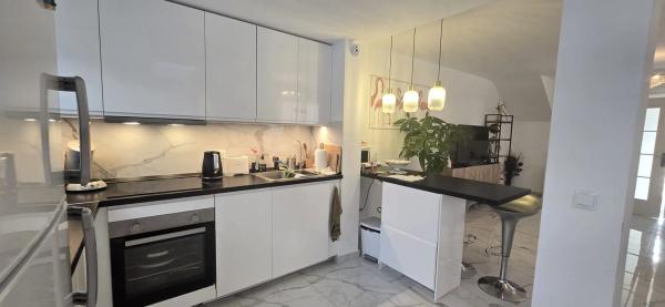 Chalet adosado en calle La Marina